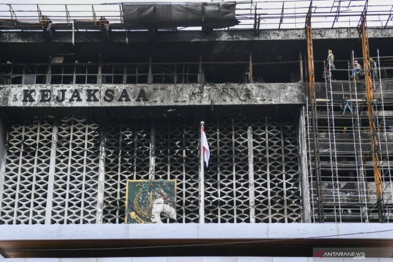 antarafoto-renovasi-gedung-utama-kejaksaan-agung-pascakebakaran-07102020-gp-6.jpg