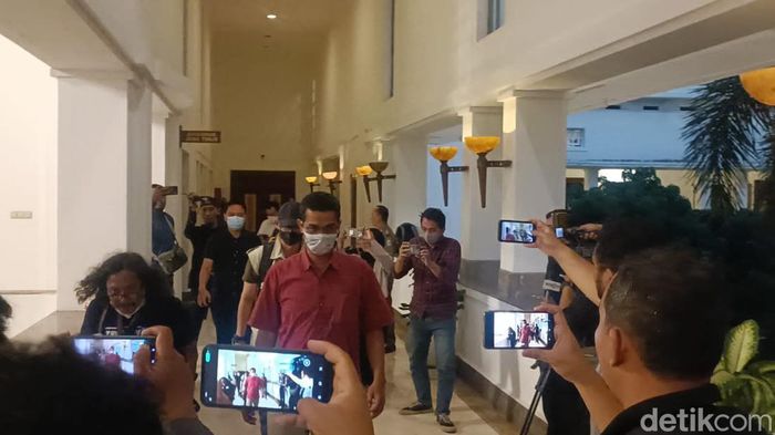 kpk-gubernur-jatim_169.jpeg