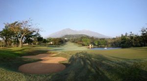lapangan_golf_terbaik_di_indonesia.jpg
