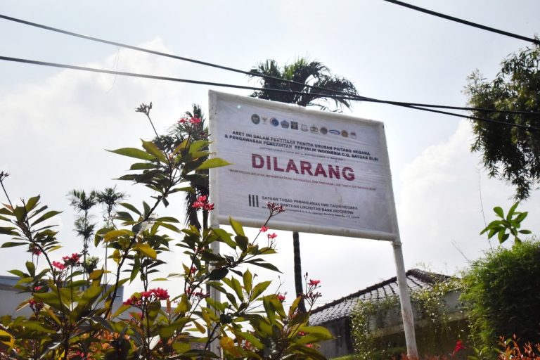 rumah_plang.jpeg
